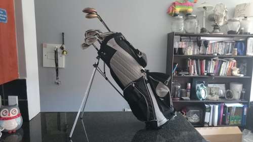 Golf Clubs**Brand NEW Bag included